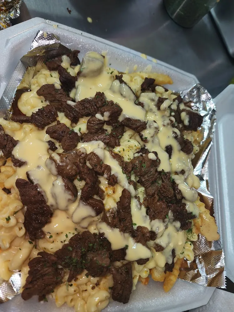 Loaded Creamy Mack at Steak
